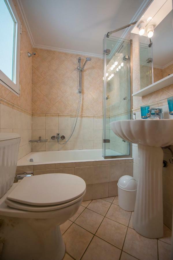 Starapartment Athens-Varkiza Top 2 Bagian luar foto